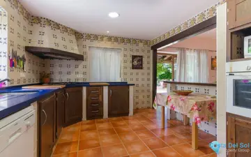 4 bedroom House for Sale in Estepona-21487