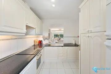 3 bedroom House for Sale in Nueva Andalucía-21706