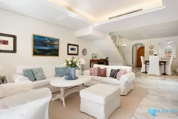 3 bedroom House for Sale in Nueva Andalucía-21710