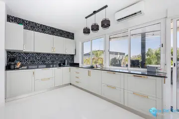 6 bedroom House for Sale in Coín-88523