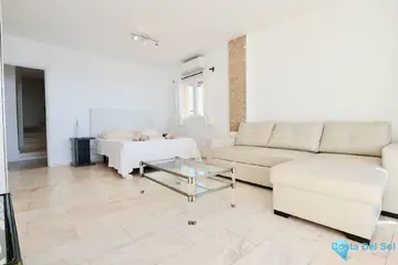 2 bedroom Apartment for Sale in Puerto de Cabopino-14329