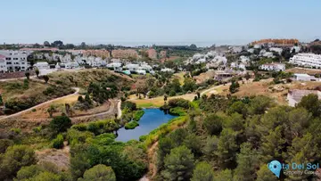 1166m2 Plot for Sale in Selwo