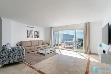 2 bedroom Apartment for Sale in Benahavís-89018