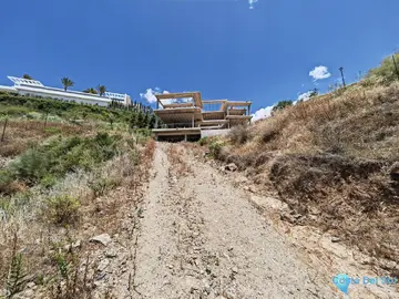 2500m2 Plot for Sale in Benahavís-87066