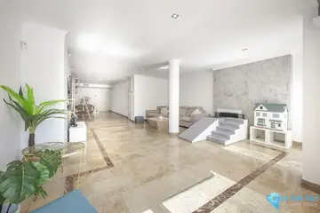 3 bedroom Apartment for Sale in The Golden Mile-87144