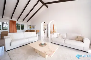 4 bedroom House for Sale in Elviria-87383