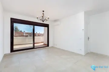 3 bedroom Apartment for Sale in Nueva Andalucía-14570