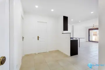 3 bedroom Apartment for Sale in Nueva Andalucía-14573