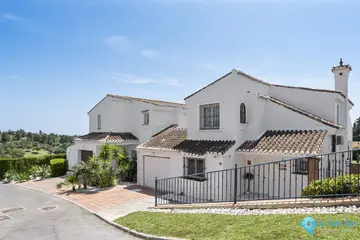 3 bedroom House for Sale in El Chaparral-104710