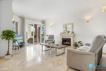 3 bedroom House for Sale in El Chaparral-104712