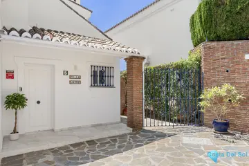 3 bedroom House for Sale in El Chaparral-104716