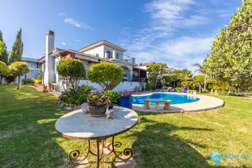3 bedroom House for Sale in La Duquesa