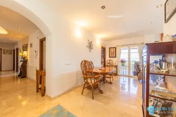3 bedroom House for Sale in La Duquesa-89802