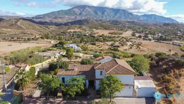 4 bedroom House for Sale in Entrerrios-95075