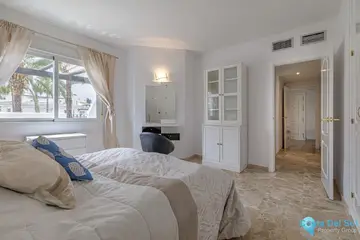 3 bedroom Apartment for Sale in Marbella-82332