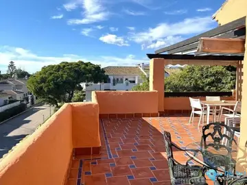 4 bedroom Apartment for Sale in Hacienda del Sol
