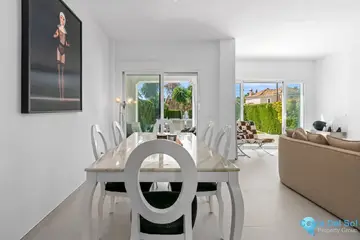 4 bedroom House for Sale in Bel Air-87849