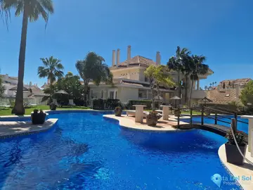 2 bedroom Apartment for Sale in Nueva Andalucía-14632