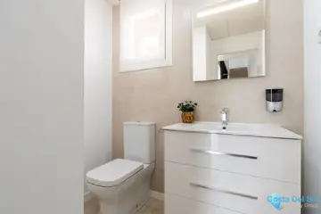 4 bedroom House for Sale in La Cala de Mijas-105192
