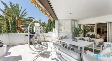 4 bedroom Apartment for Sale in Elviria-77556