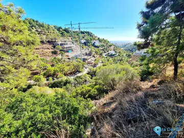 3000m2 Plot for Sale in El Madroñal