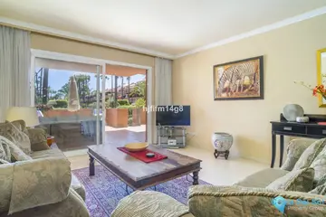 2 bedroom Apartment for Sale in Puerto Banús-22250
