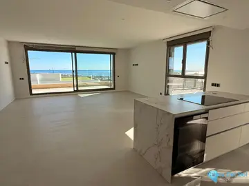 3 bedroom Apartment for Sale in New Golden Mile