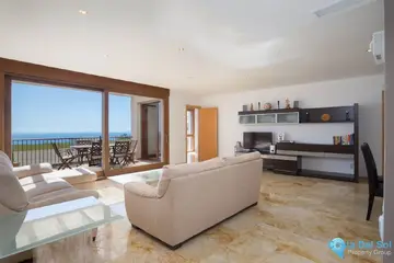 3 bedroom Apartment for Sale in Altos de los Monteros-82440