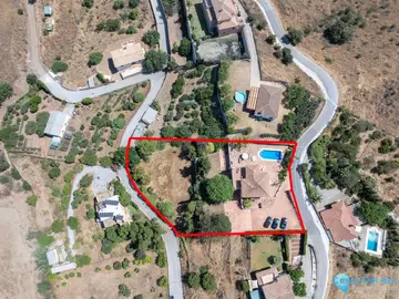 4 bedroom House for Sale in La Cala de Mijas-23327