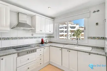 3 bedroom Apartment for Sale in Marbella-23545