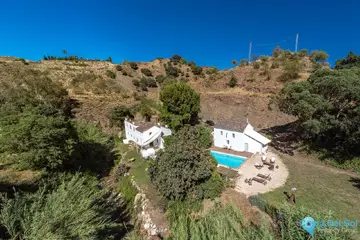 4 bedroom House for Sale in Coín