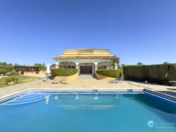 4 bedroom House for Sale in Alhaurín el Grande