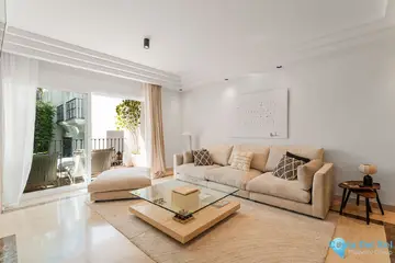 3 bedroom Apartment for Sale in Sierra Blanca-23786
