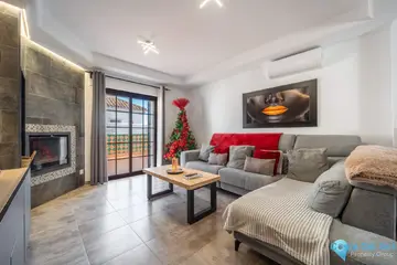 3 bedroom House for Sale in Estepona