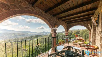 3 bedroom House for Sale in Cortes de la Frontera