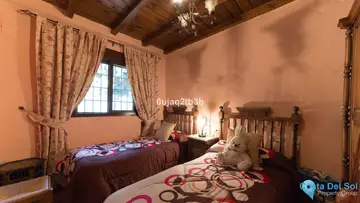 3 bedroom House for Sale in Cortes de la Frontera-23918