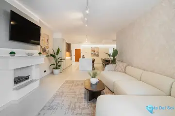 4 bedroom Apartment for Sale in Nueva Andalucía-23995