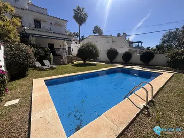 3 bedroom House for Sale in Nueva Andalucía-24002