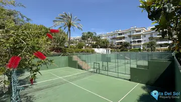 4 bedroom Apartment for Sale in Marbella-24014