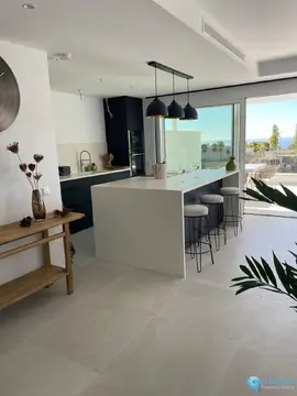 3 bedroom Apartment for Sale in Benalmadena Costa-24094