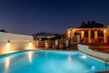 4 bedroom House for Sale in Nerja