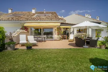 3 bedroom House for Sale in Nueva Andalucía