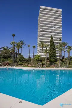 2 bedroom Apartment for Sale in Río Real-82528