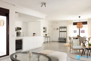 4 bedroom Apartment for Sale in Nueva Andalucía-24450