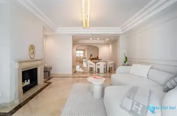 3 bedroom Apartment for Sale in Sierra Blanca-24547