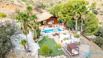 6 bedroom House for Sale in Alhaurín el Grande-24585