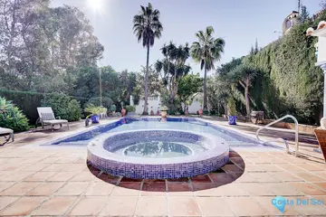 3 bedroom House for Sale in Calahonda-24836