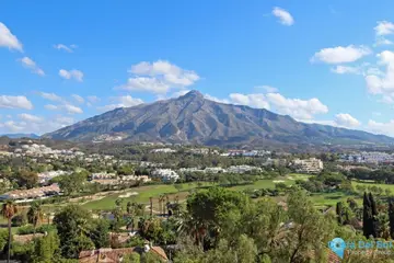 2 bedroom Apartment for Sale in Marbella