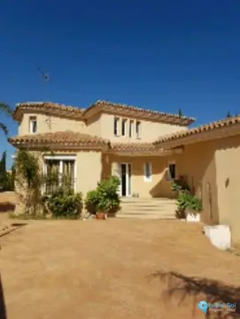4 bedroom House for Sale in El Pinillo
