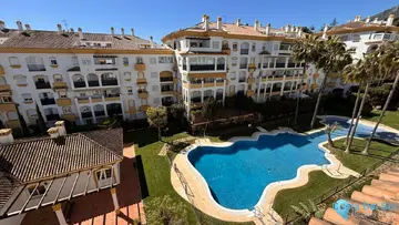 4 bedroom Apartment for Sale in Marbella-25124